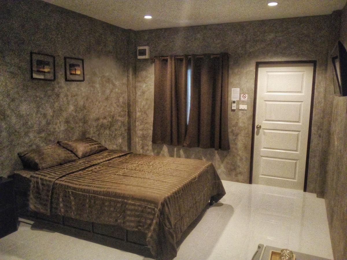 4Hearts Loft House 호텔 수랏타니 외부 사진