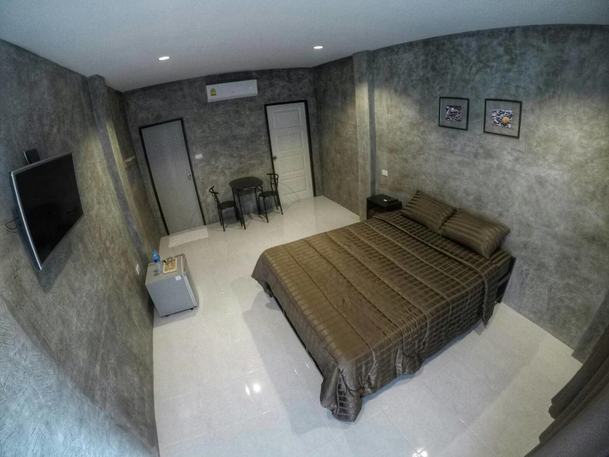 4Hearts Loft House 호텔 수랏타니 외부 사진